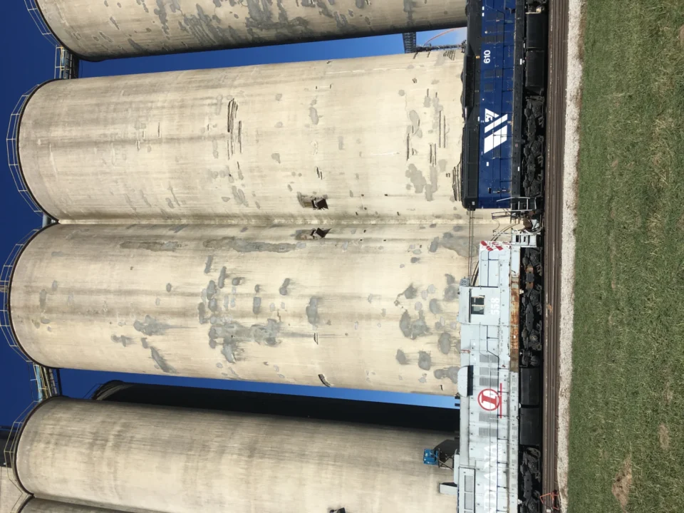 Gavilon silos before repair and redcoat