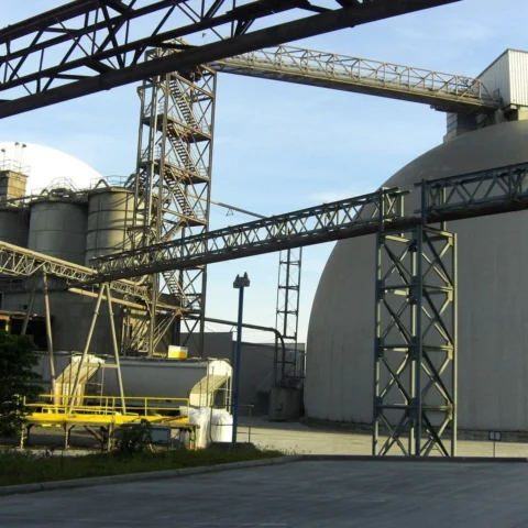Cement bulk storage domes