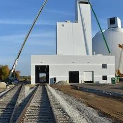 photo via progressiverailroading.com 012517-United-Sugars-storage-dome-tracks